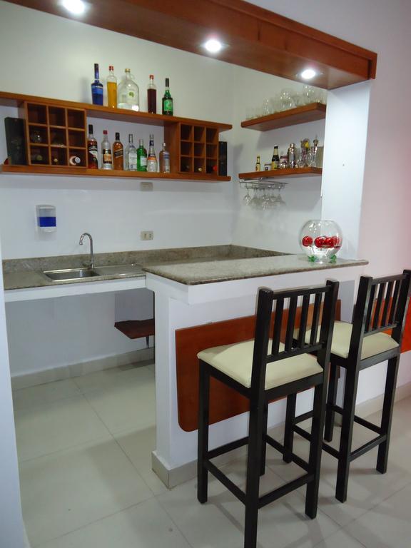 Hotel Casa Cesar Tumbes Exterior photo